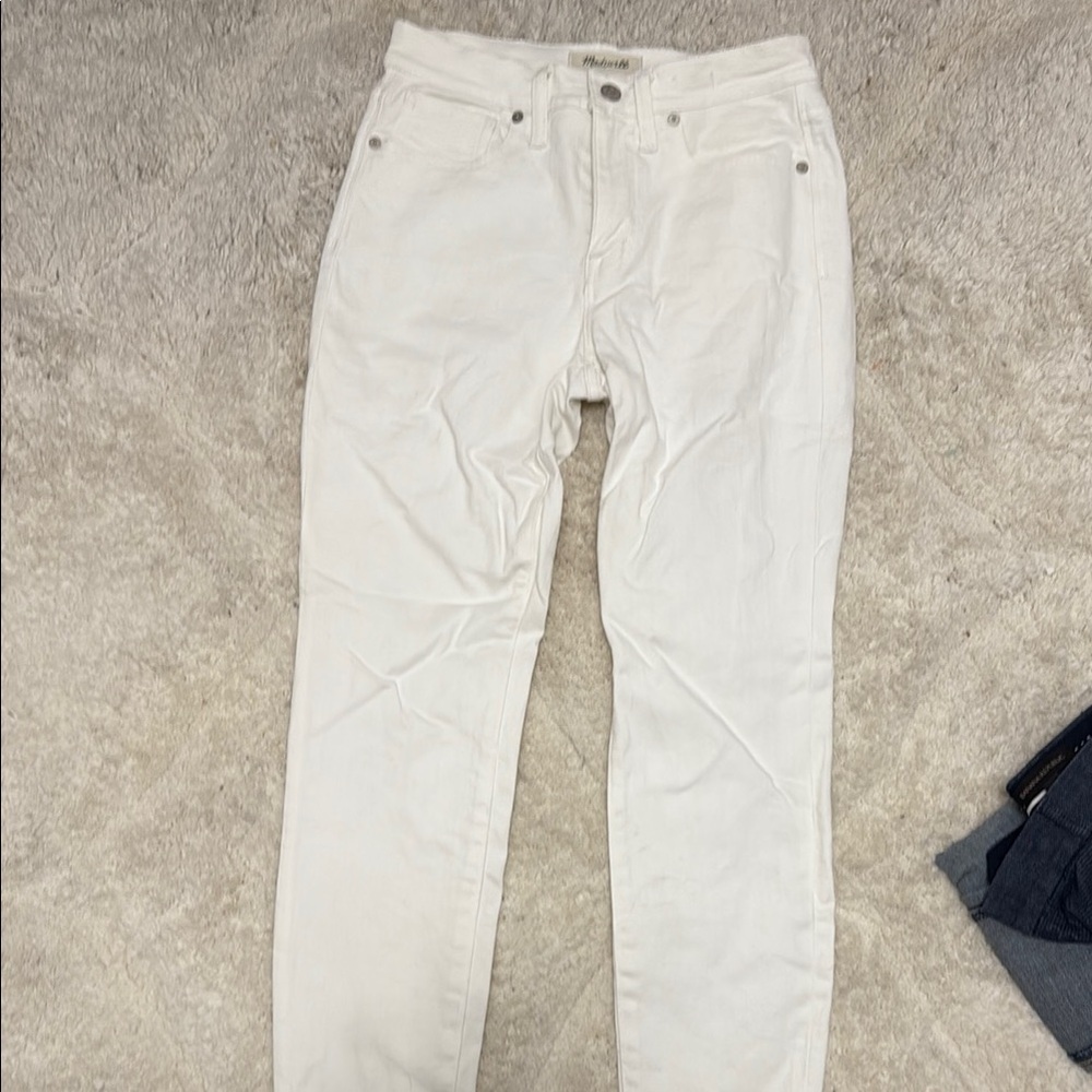 Madewell Women's Straight Leg Jeans in White - Picture 4 of 7